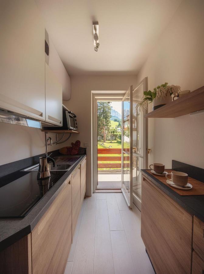 Cortina-House Apartment Cortina d'Ampezzo Ngoại thất bức ảnh